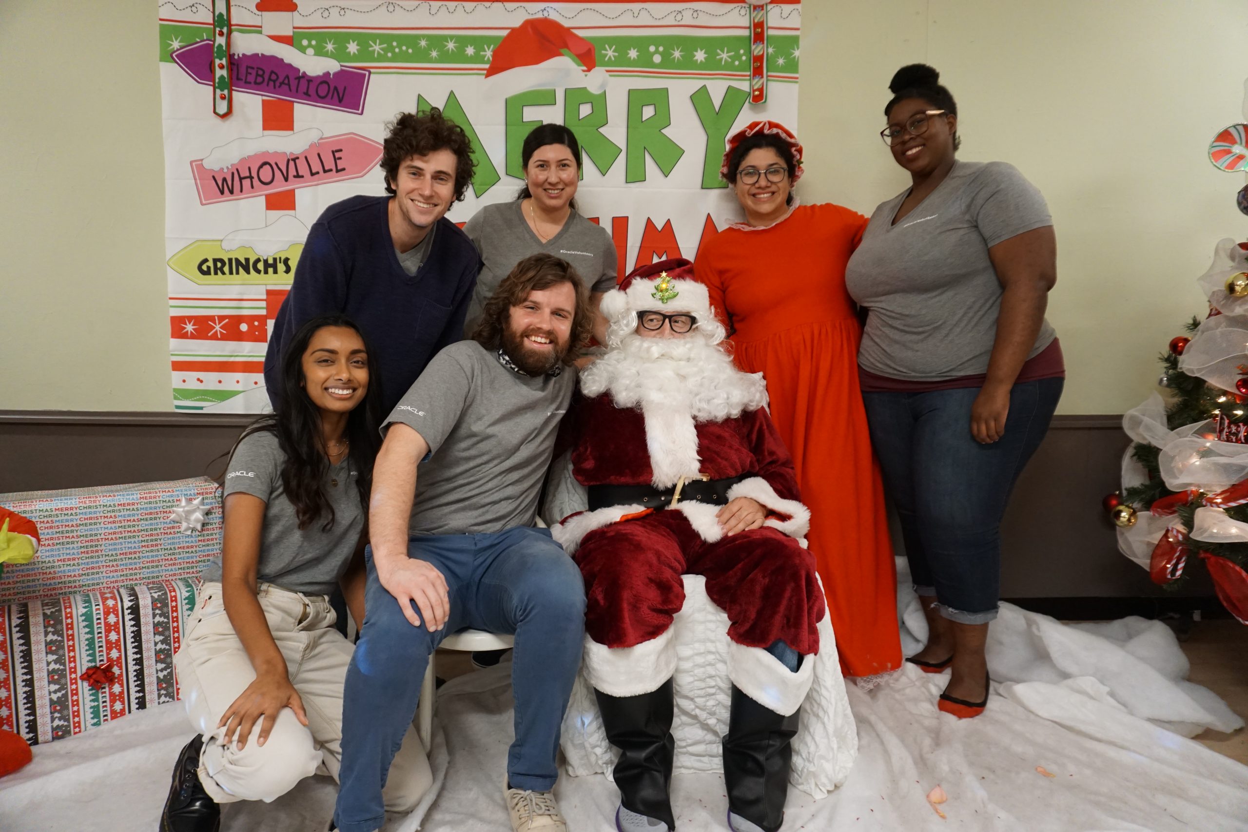 Amanecer Community Counseling Service_Oracle Team at the Client Holiday Party 2019 Amanecer Community Counseling Service_Oracle Team at the Client Holiday Party 2019